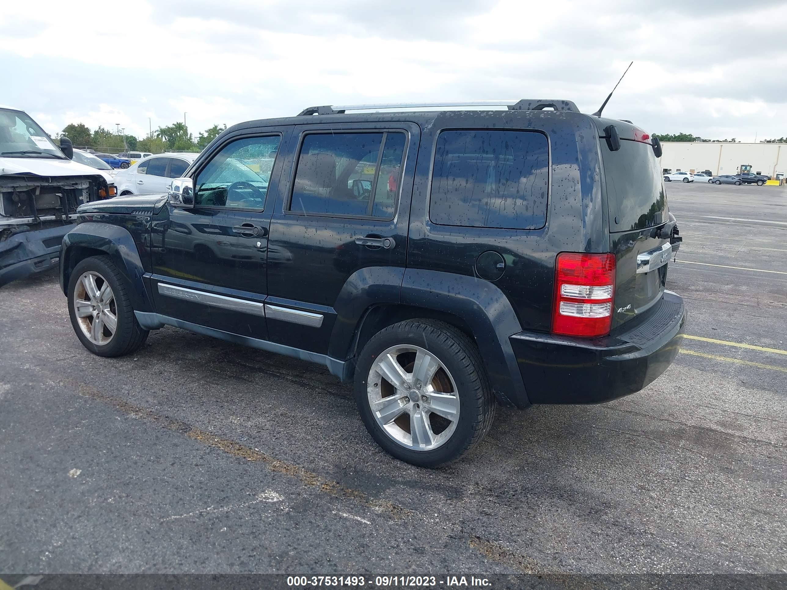 Photo 2 VIN: 1J4PN2GK7BW549191 - JEEP LIBERTY (NORTH AMERICA) 