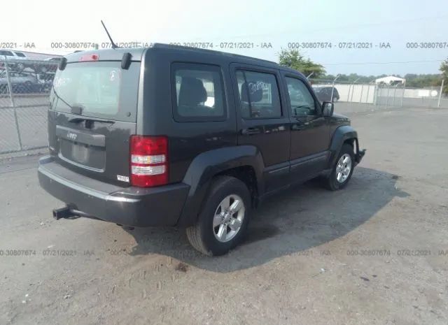 Photo 3 VIN: 1J4PN2GK7BW574138 - JEEP LIBERTY 