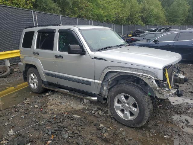 Photo 3 VIN: 1J4PN2GK8AW109978 - JEEP LIBERTY SP 