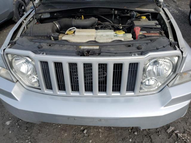 Photo 11 VIN: 1J4PN2GK8BW504616 - JEEP LIBERTY 