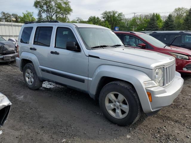 Photo 3 VIN: 1J4PN2GK8BW504616 - JEEP LIBERTY 