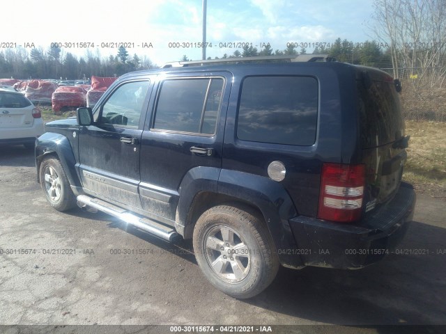 Photo 2 VIN: 1J4PN2GK8BW516457 - JEEP LIBERTY 