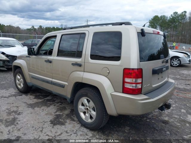 Photo 2 VIN: 1J4PN2GK8BW593815 - JEEP LIBERTY 