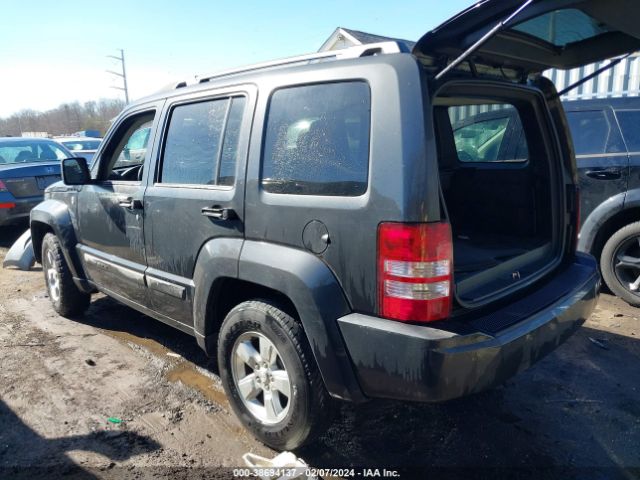 Photo 2 VIN: 1J4PN2GK8BW594298 - JEEP LIBERTY 