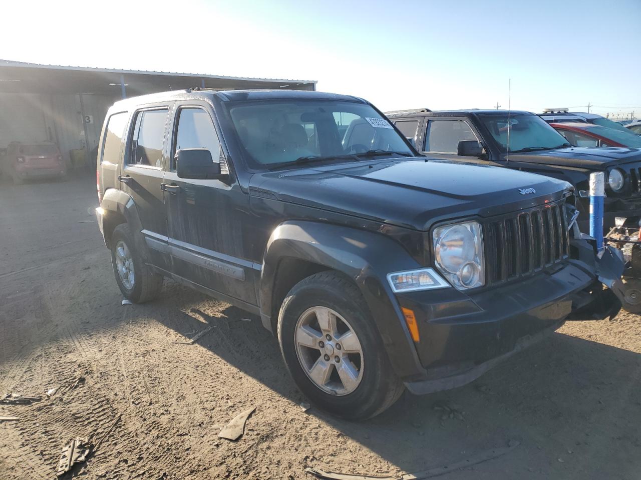 Photo 3 VIN: 1J4PN2GK9AW116101 - JEEP LIBERTY (NORTH AMERICA) 