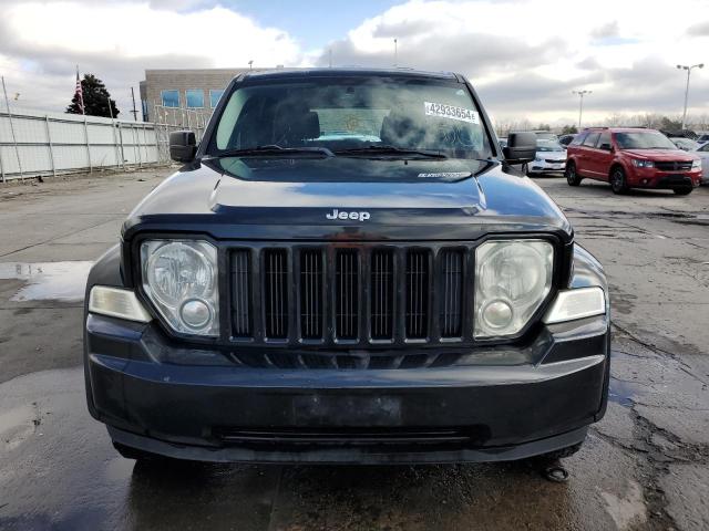 Photo 4 VIN: 1J4PN2GK9AW177819 - JEEP LIBERTY 