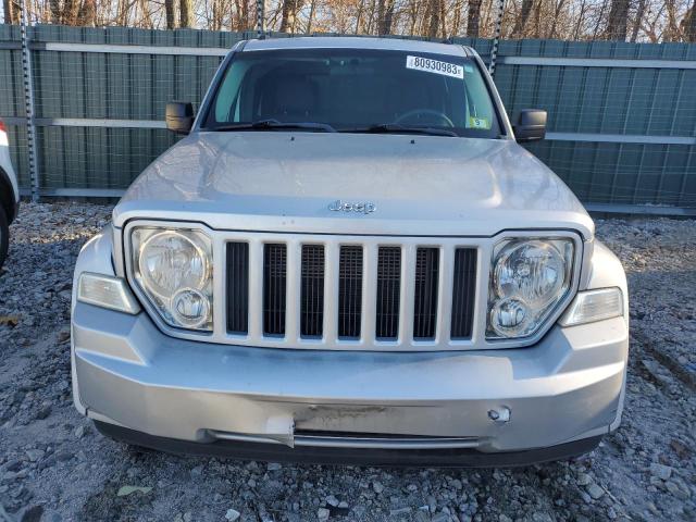 Photo 4 VIN: 1J4PN2GK9AW178887 - JEEP LIBERTY 