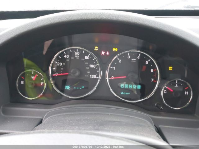 Photo 6 VIN: 1J4PN2GK9AW179523 - JEEP LIBERTY 