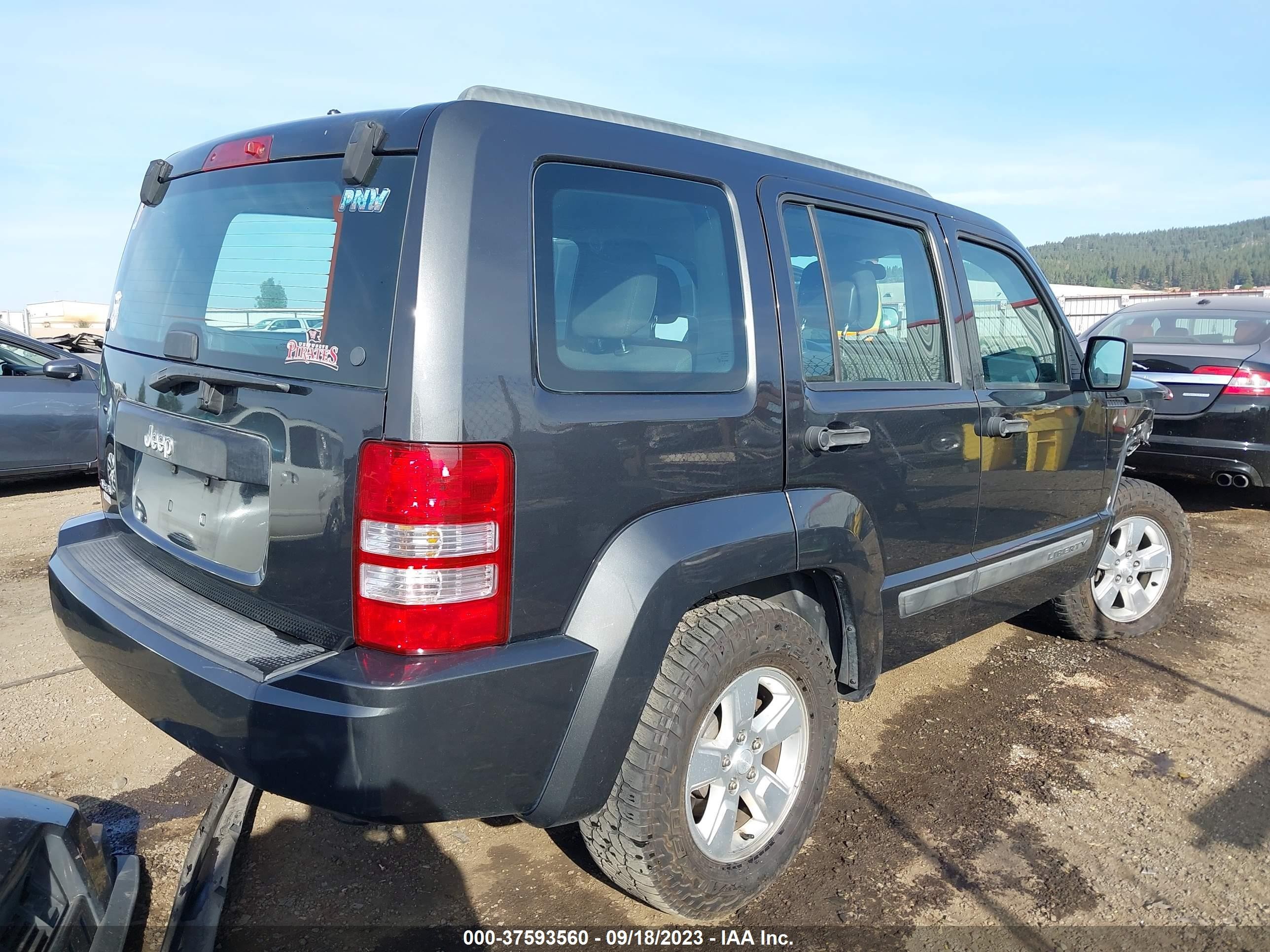 Photo 3 VIN: 1J4PN2GK9BW510523 - JEEP LIBERTY SP 