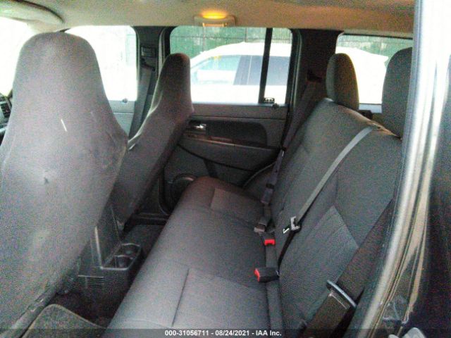 Photo 7 VIN: 1J4PN2GK9BW593094 - JEEP LIBERTY 