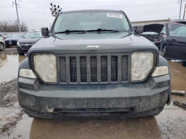 Photo 4 VIN: 1J4PN2GKXAW128631 - JEEP LIBERTY 