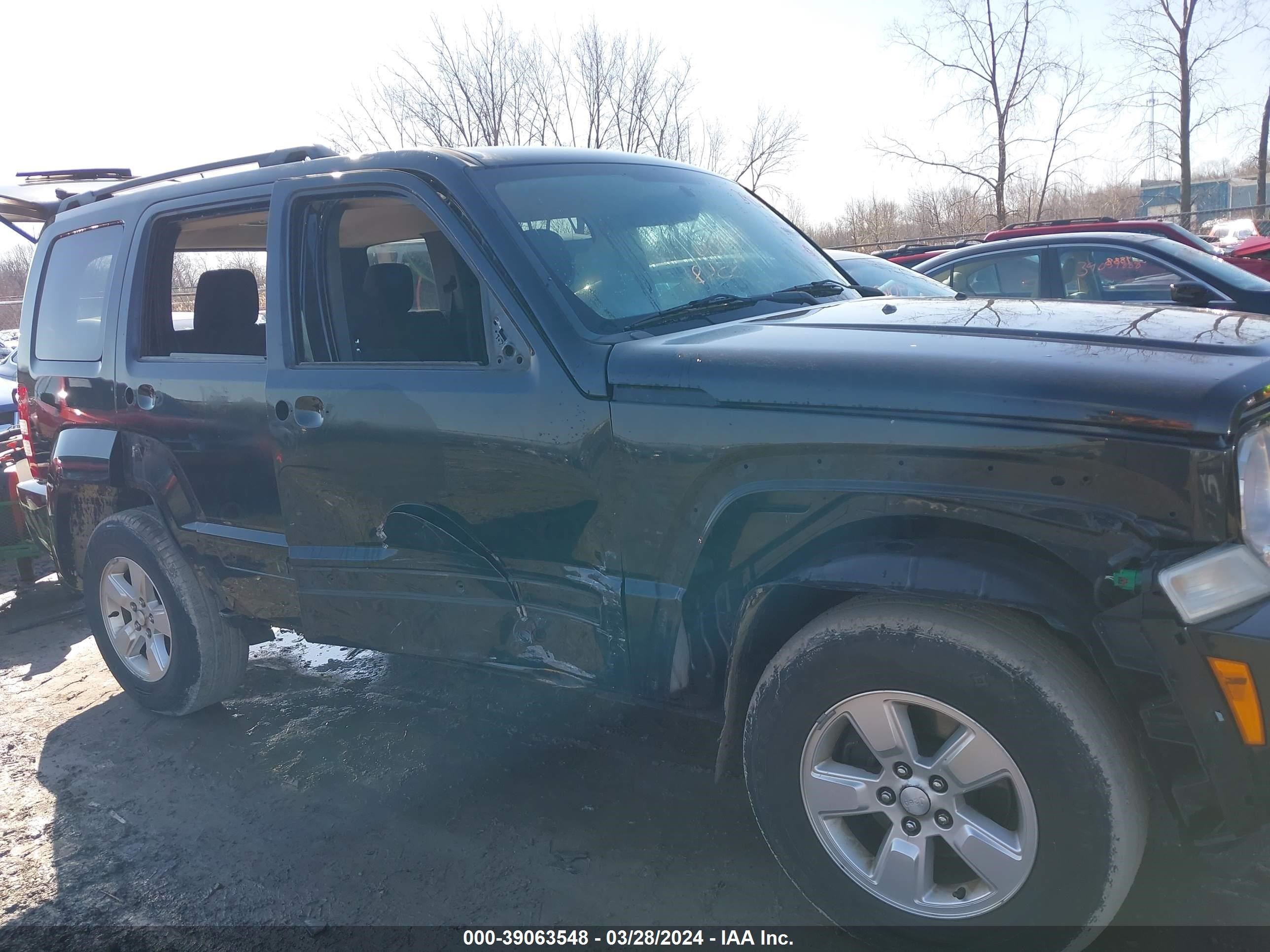 Photo 13 VIN: 1J4PN2GKXAW149270 - JEEP LIBERTY (NORTH AMERICA) 