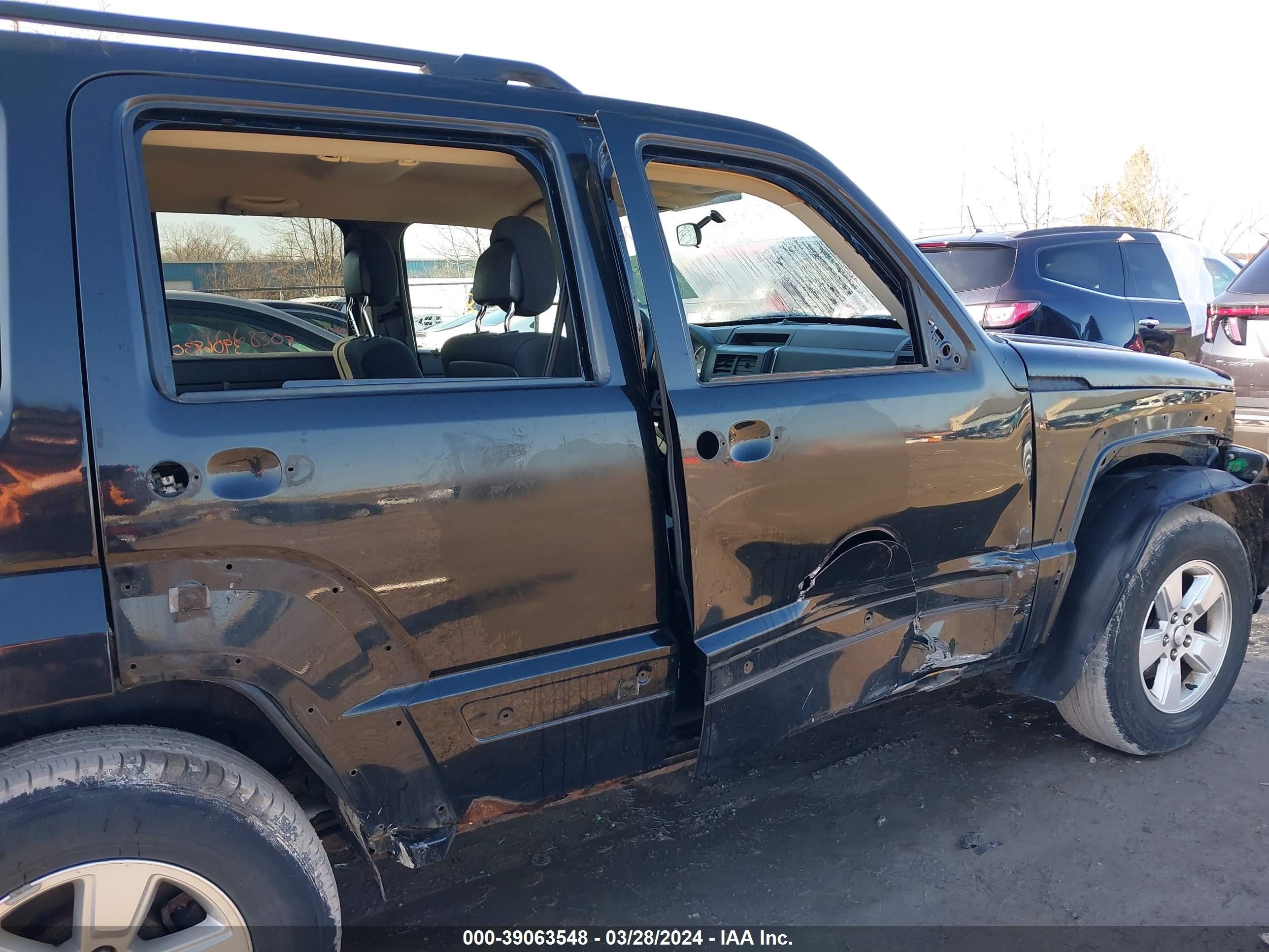 Photo 5 VIN: 1J4PN2GKXAW149270 - JEEP LIBERTY (NORTH AMERICA) 