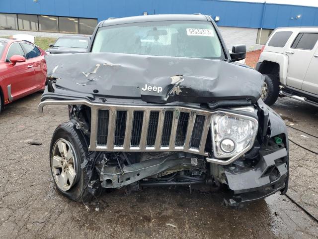 Photo 4 VIN: 1J4PN2GKXAW149382 - JEEP LIBERTY 