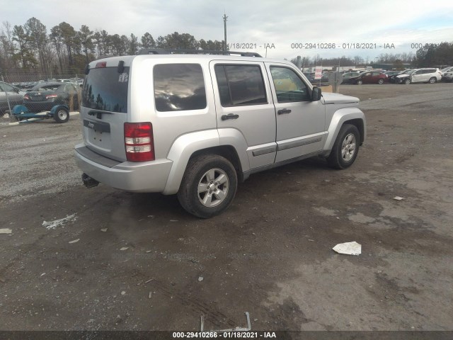 Photo 3 VIN: 1J4PN2GKXBW516444 - JEEP LIBERTY 