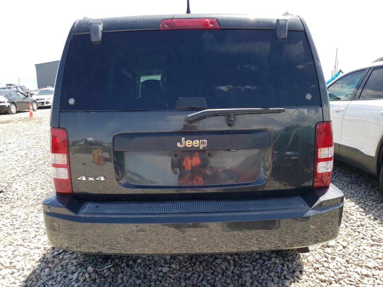 Photo 5 VIN: 1J4PN2GKXBW553865 - JEEP LIBERTY (NORTH AMERICA) 