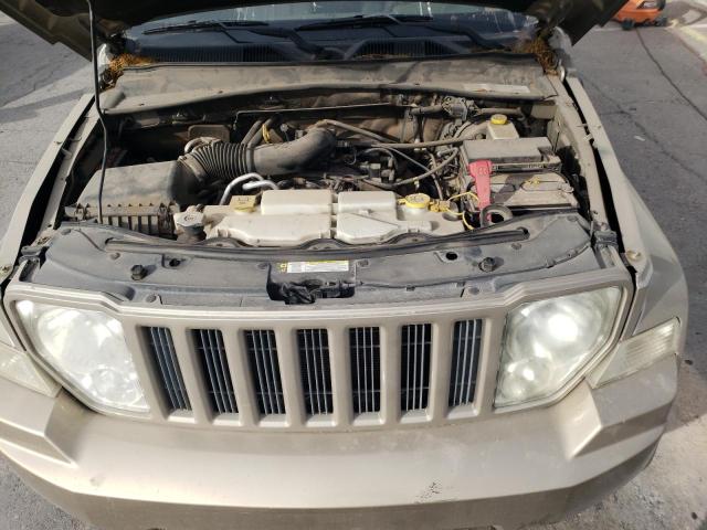 Photo 11 VIN: 1J4PN2GKXBW555941 - JEEP LIBERTY 