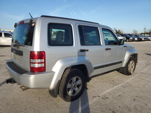 Photo 2 VIN: 1J4PN2GKXBW575025 - JEEP LIBERTY 