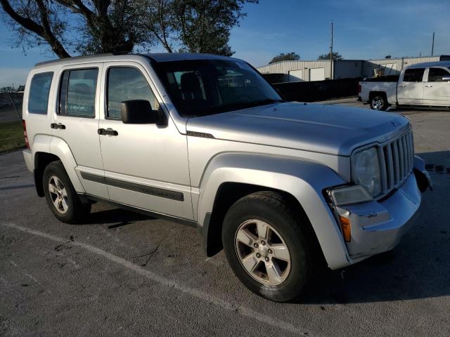 Photo 3 VIN: 1J4PN2GKXBW575025 - JEEP LIBERTY 