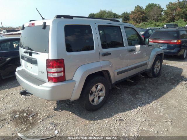 Photo 3 VIN: 1J4PN2GKXBW575297 - JEEP LIBERTY 