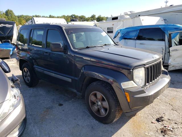 Photo 3 VIN: 1J4PN2GKXBW579978 - JEEP LIBERTY 