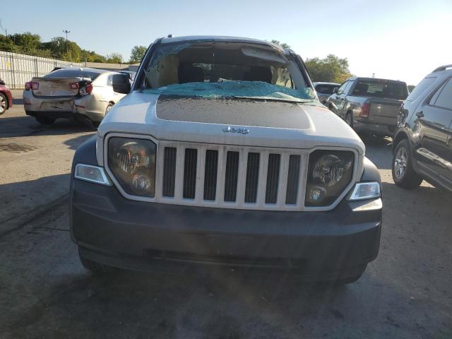 Photo 4 VIN: 1J4PN3GK0AW150966 - JEEP LIBERTY RE 