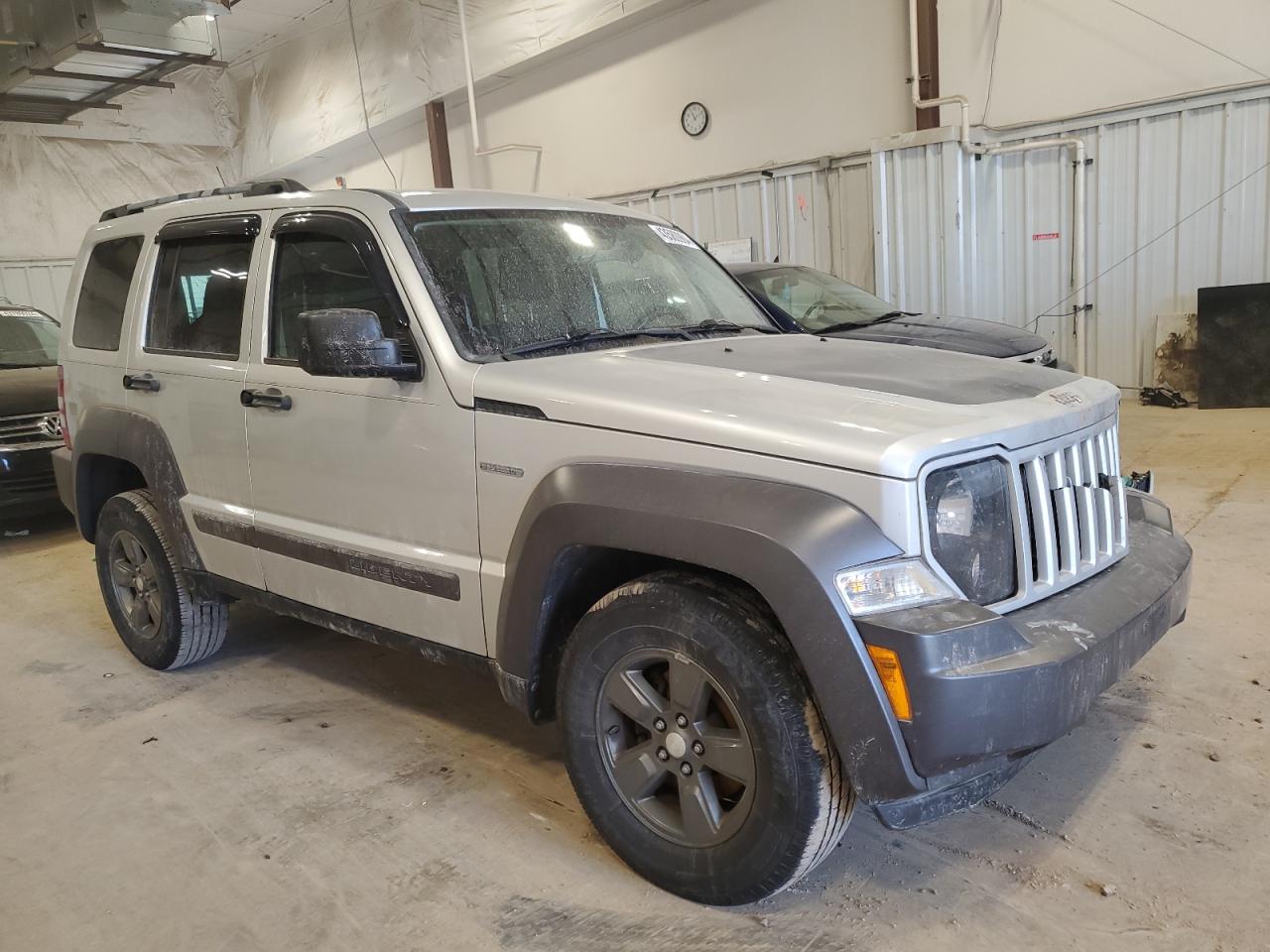 Photo 3 VIN: 1J4PN3GK4BW512184 - JEEP LIBERTY (NORTH AMERICA) 