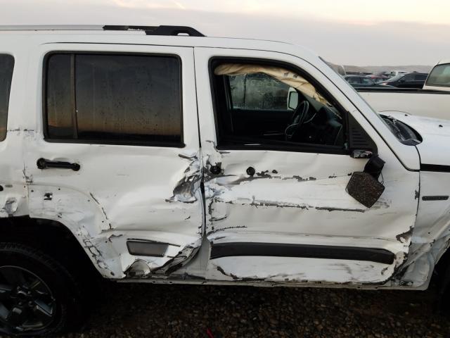 Photo 8 VIN: 1J4PN3GK5BW513859 - JEEP LIBERTY RE 