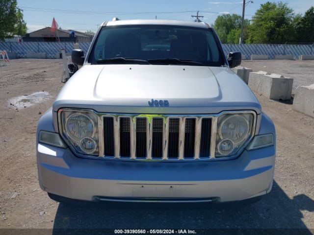 Photo 5 VIN: 1J4PN5GK0AW102718 - JEEP LIBERTY 