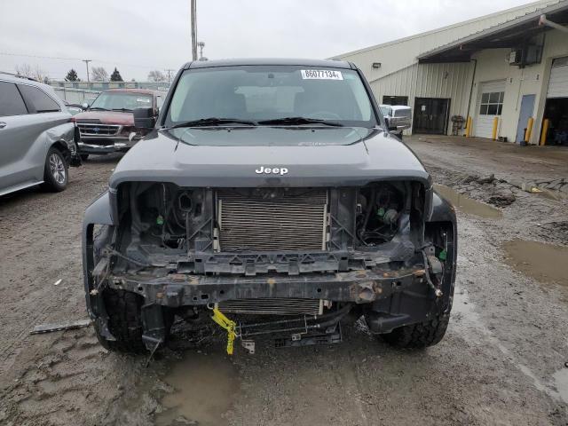 Photo 4 VIN: 1J4PN5GK0AW129983 - JEEP LIBERTY LI 