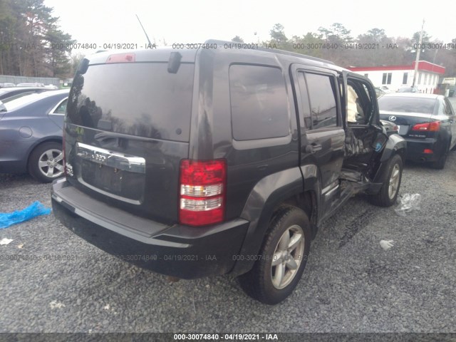 Photo 3 VIN: 1J4PN5GK0AW170811 - JEEP LIBERTY 