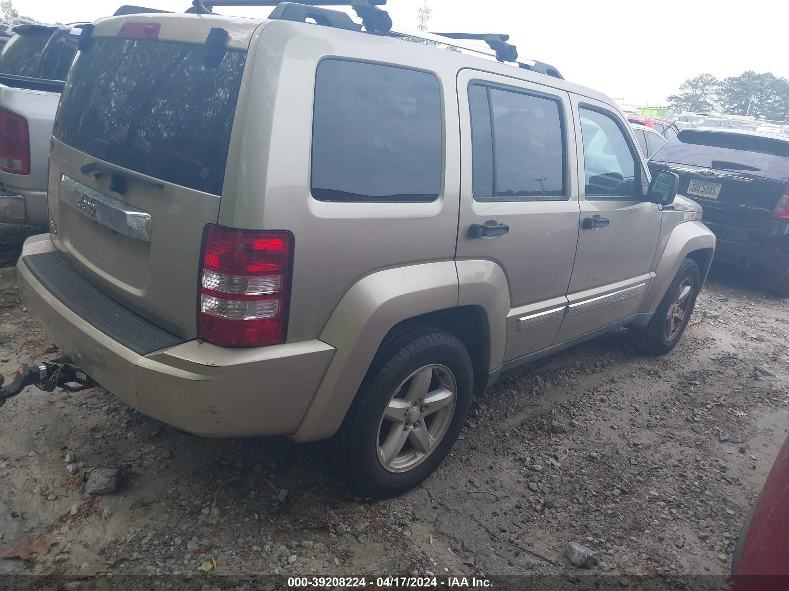 Photo 3 VIN: 1J4PN5GK0BW534159 - JEEP LIBERTY (NORTH AMERICA) 