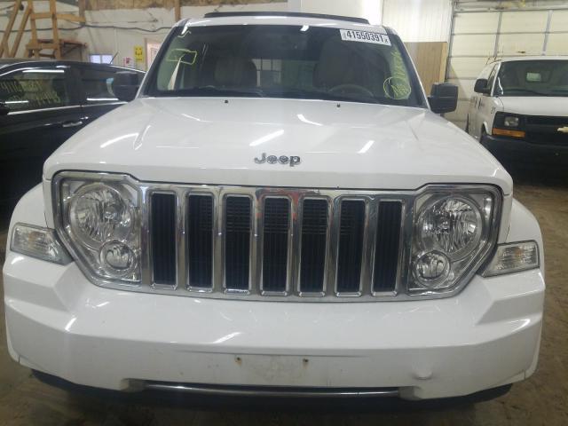 Photo 8 VIN: 1J4PN5GK4BW520636 - JEEP LIBERTY LI 