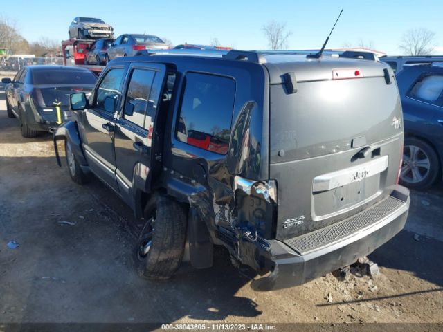 Photo 2 VIN: 1J4PN5GK4BW545617 - JEEP LIBERTY 