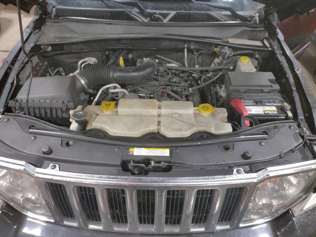 Photo 6 VIN: 1J4PN5GK5AW113018 - JEEP LIBERTY LI 