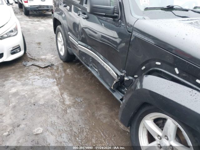 Photo 5 VIN: 1J4PN5GK5AW177561 - JEEP LIBERTY 