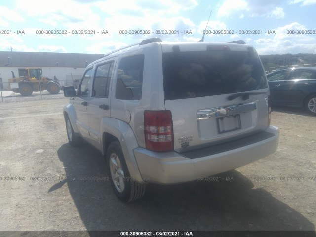 Photo 2 VIN: 1J4PN5GK6BW550799 - JEEP LIBERTY 