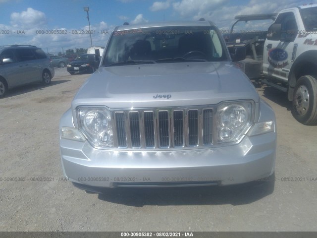 Photo 5 VIN: 1J4PN5GK6BW550799 - JEEP LIBERTY 