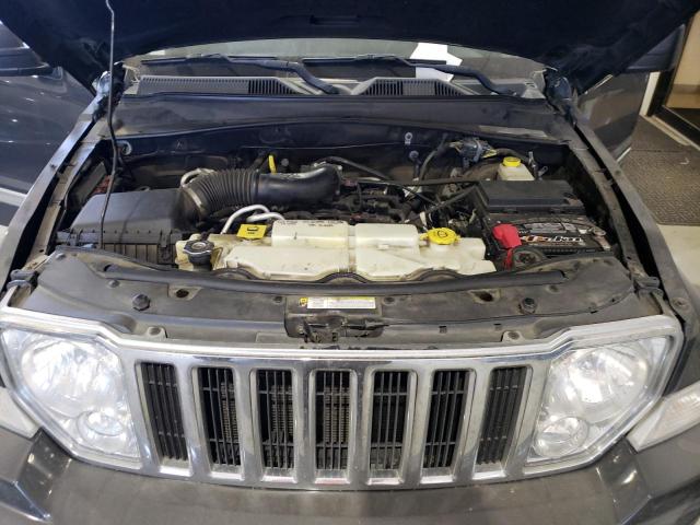 Photo 6 VIN: 1J4PN5GK7BW550813 - JEEP LIBERTY LI 