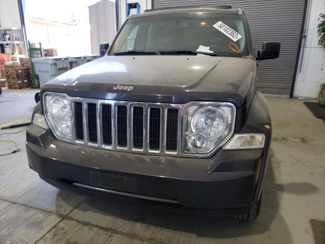 Photo 8 VIN: 1J4PN5GK7BW550813 - JEEP LIBERTY LI 