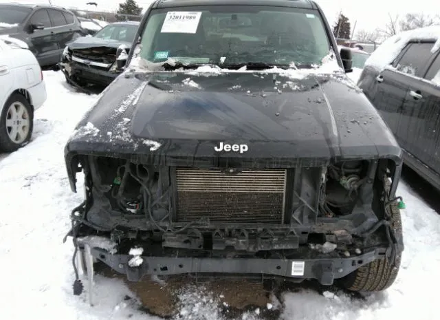 Photo 9 VIN: 1J4PN5GK7BW577820 - JEEP LIBERTY 