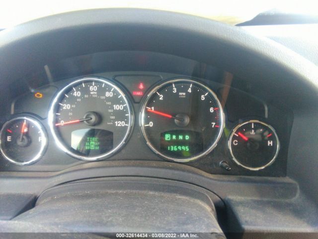 Photo 6 VIN: 1J4PN5GK9AW127438 - JEEP LIBERTY 