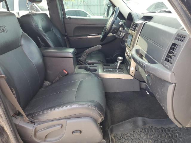 Photo 4 VIN: 1J4PN5GKXBW518874 - JEEP LIBERTY LI 