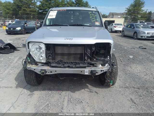 Photo 5 VIN: 1J4PN5GKXBW538476 - JEEP LIBERTY 