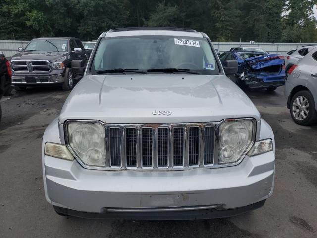 Photo 4 VIN: 1J4PN5GKXBW560560 - JEEP LIBERTY LI 