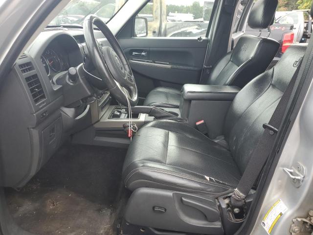 Photo 6 VIN: 1J4PN5GKXBW560560 - JEEP LIBERTY LI 