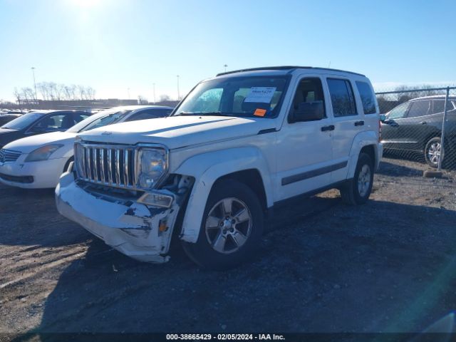 Photo 1 VIN: 1J4PP2GK1BW521669 - JEEP LIBERTY 