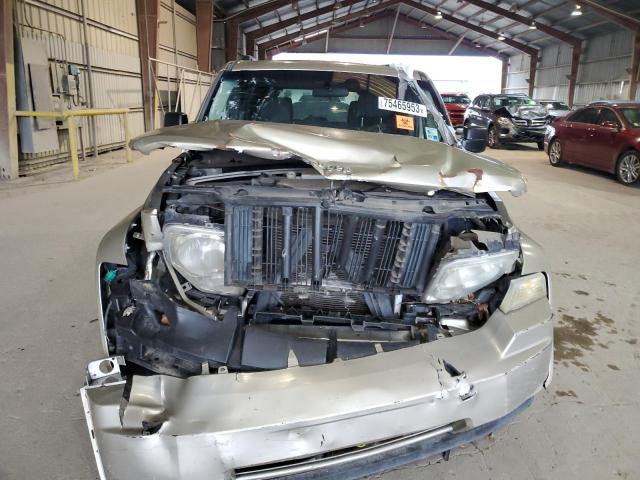 Photo 4 VIN: 1J4PP2GK2AW117049 - JEEP LIBERTY 