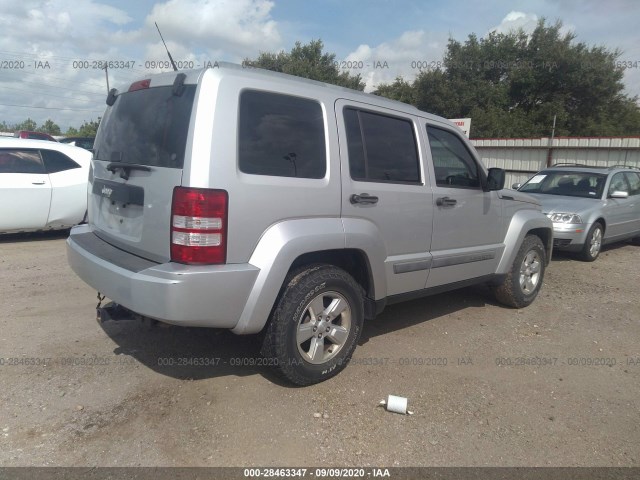 Photo 3 VIN: 1J4PP2GK2BW542692 - JEEP LIBERTY 