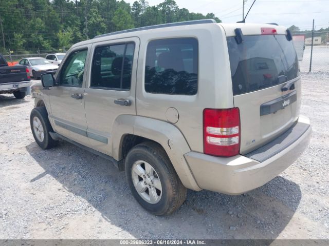 Photo 2 VIN: 1J4PP2GK3AW106416 - JEEP LIBERTY 